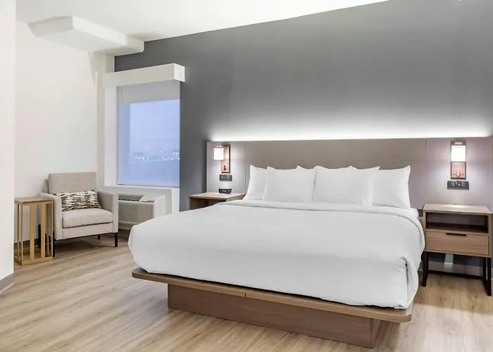 Four Points By Sheraton Newark Airport