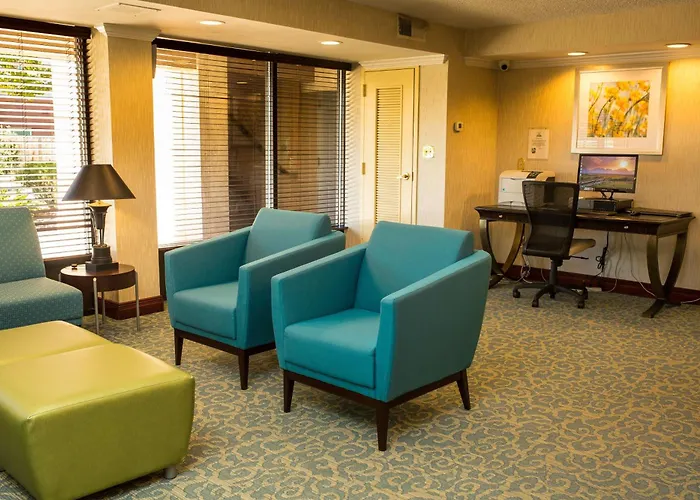 Days Inn By Wyndham Newark Wilmington